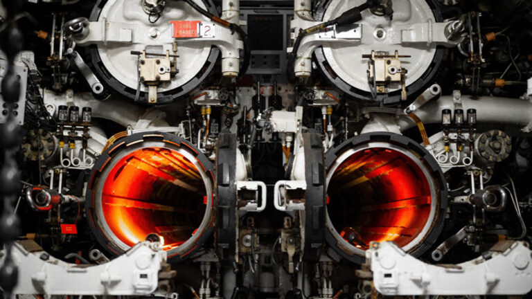 Manufacturing industries and output economic effects.